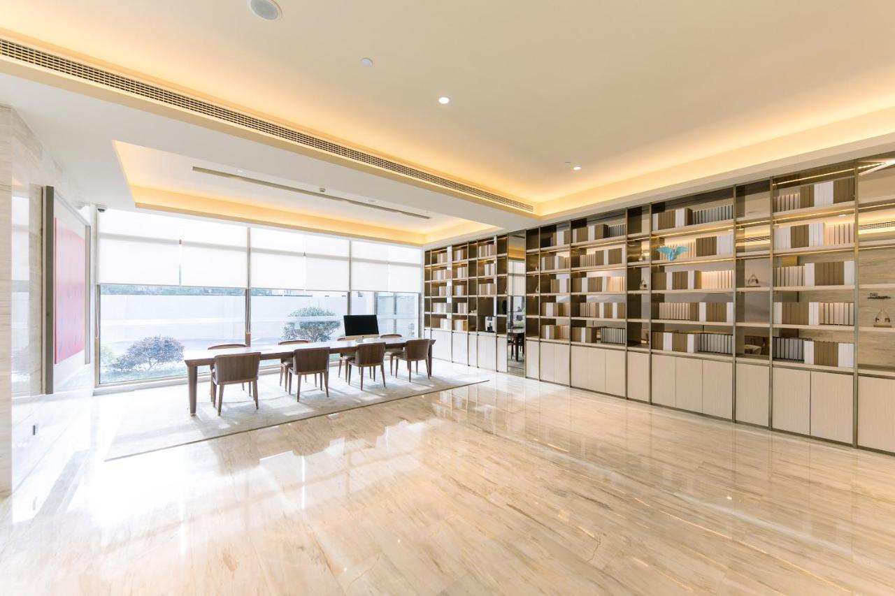 Ji 3* Shanghai